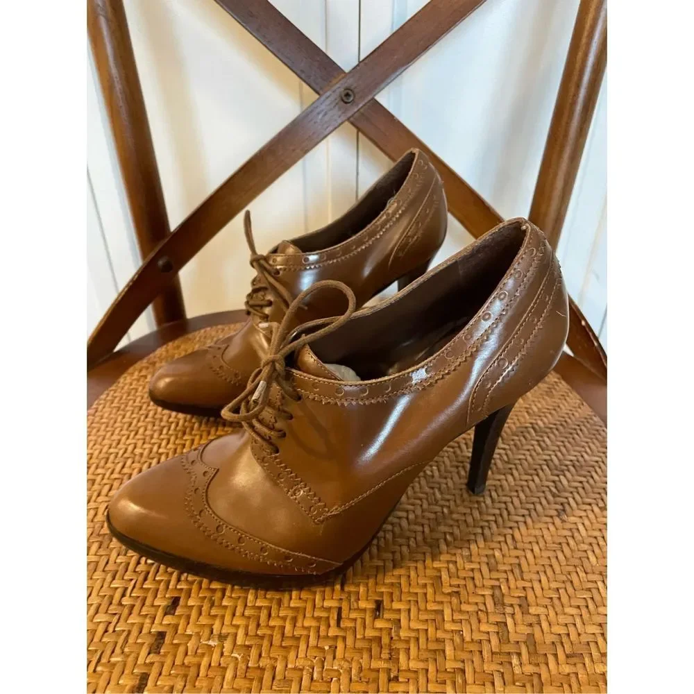 Bcbg girls leather heeled booties size 6.5
